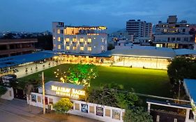 Hotel Bhairav Bagh -100 Mtr From Celebration Mall